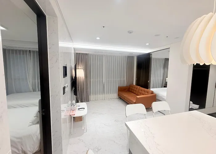 Gangnam Seocho 6 2 3 Beds Queen 1 Single 2 Family Seúl